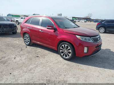 Kia Sorento 2015 5XYKW4A75FG631677