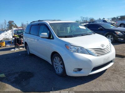 Toyota Sienna 2013 5TDYK3DC7DS285477