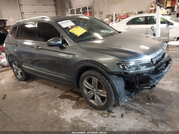 Volkswagen Tiguan 2018 VIN 3VV4B7AX3JM114168