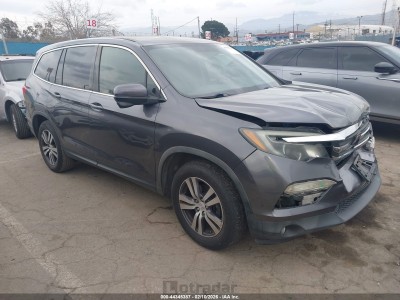 Honda Pilot 2017 5FNYF5H75HB027434
