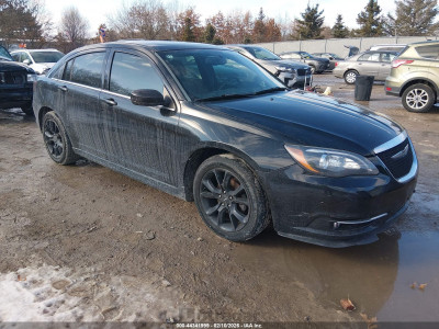 Chrysler 200 2013 1C3CCBCG4DN719516