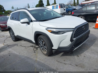 Toyota Corolla cross 2022 7MUEAABG6NV039592