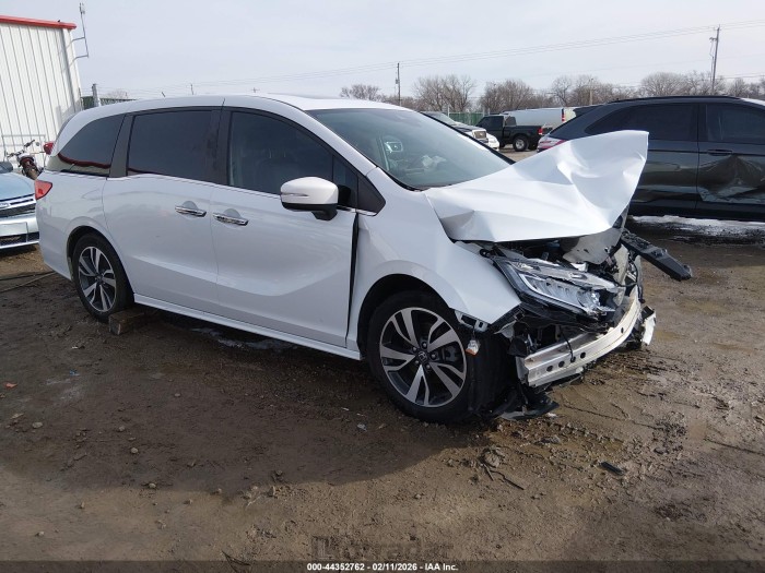 Honda Odyssey 2022 VIN 5FNRL6H84NB014083