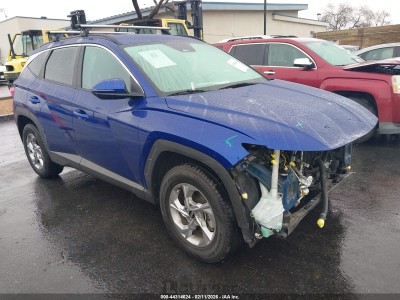 Hyundai Tucson 2022 5NMJBCAE5NH128297
