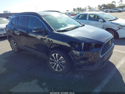 Toyota Corolla cross 2022 7MUDAABG0NV012903