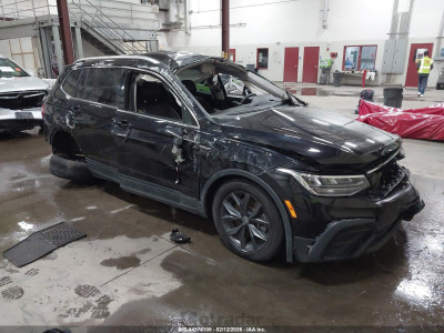 Volkswagen Tiguan 2023 3VV3B7AX8PM114915
