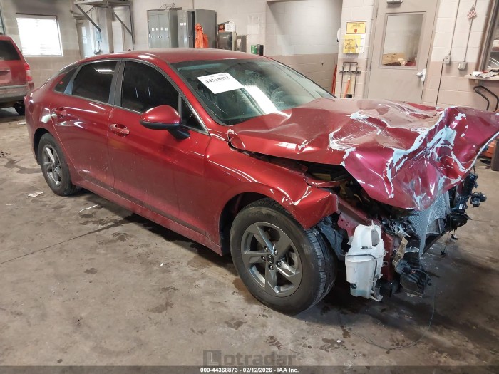 Kia K5 2021 VIN 5XXG14J22MG030267