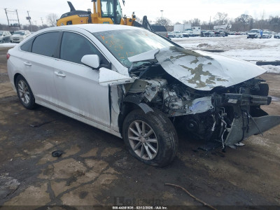 Hyundai Sonata 2018 5NPE24AF9JH615600