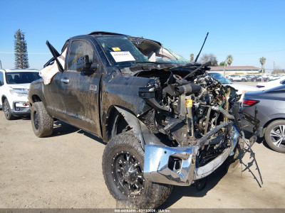 Toyota Tundra 2019 5TFAY5F12KX858218