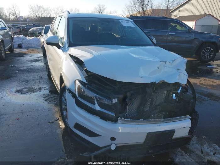 Volkswagen Tiguan 2018 VIN 3VV2B7AX3JM112752