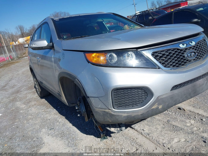 Kia Sorento 2013 VIN 5XYKTDA22DG348406