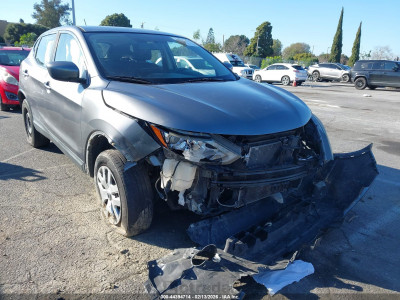Nissan Rogue 2018 JN1BJ1CR9JW250831