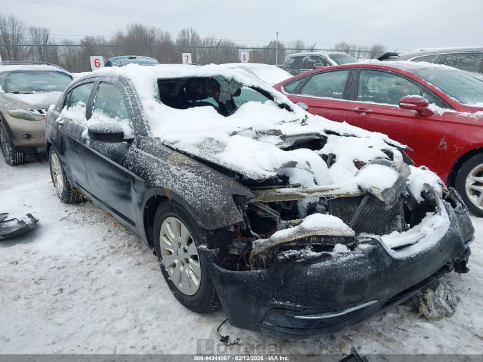 Chrysler 200 2012 VIN 1C3CCBAB2CN330735