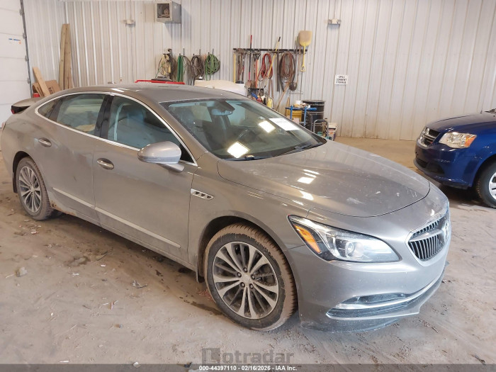 Buick Lacrosse 2017 VIN 1G4ZP5SS8HU148637