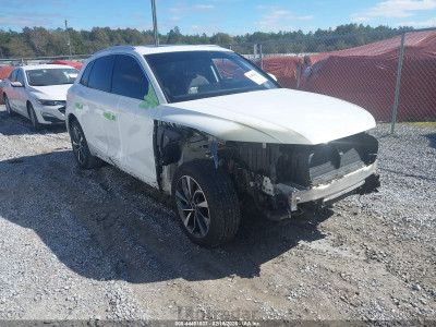 Audi Q5 2022 WA1EAAFY5N2137138