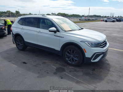 Volkswagen Tiguan 2022 3VV3B7AXXNM150618