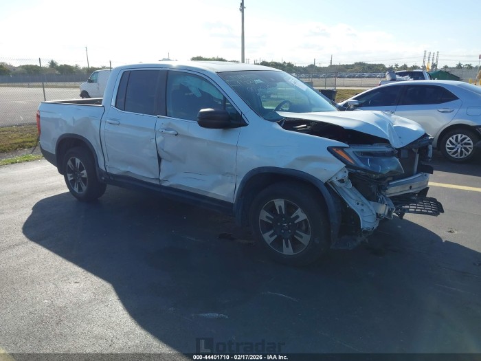 Honda Ridgeline 2020 VIN 5FPYK3F57LB000060