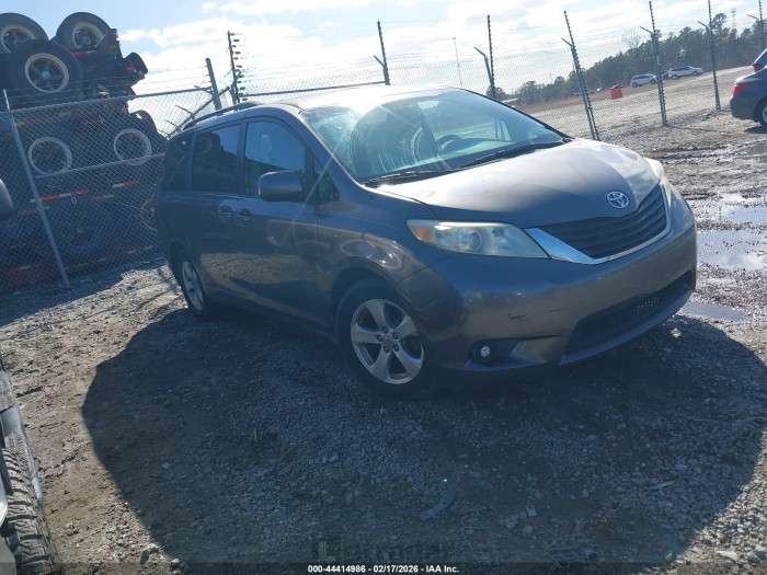 Toyota Sienna 2013 VIN 5TDKK3DC8DS293366