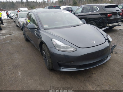 Tesla Model 3 2023 5YJ3E1EA9PF417618