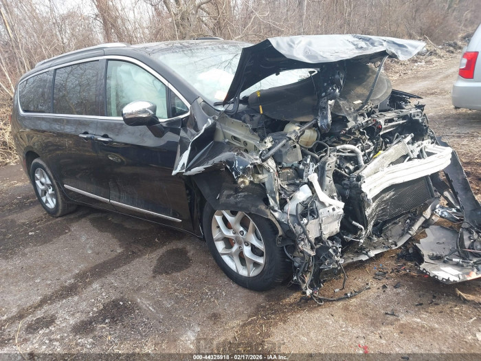 Chrysler Pacifica 2020 VIN 2C4RC1GG0LR109219