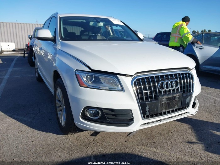 Audi Q5 2014 VIN WA1LFAFP6EA111590