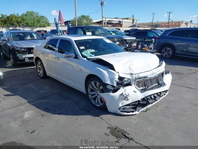 Chrysler 300 2018 2C3CCAEG1JH263762