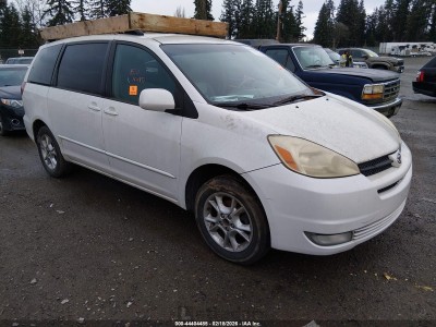Toyota Sienna 2004 5TDBA22C64S020538