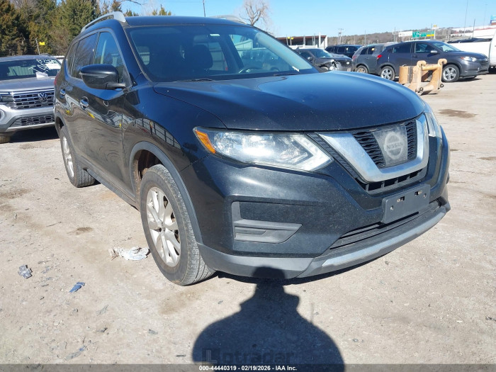 Nissan Rogue 2017 VIN 5N1AT2MV1HC850450