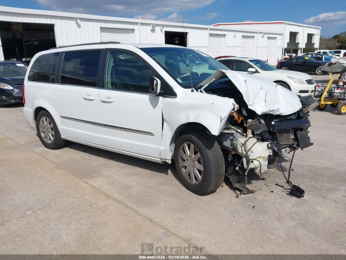 Chrysler Town & country 2015 VIN 2C4RC1BG2FR638148