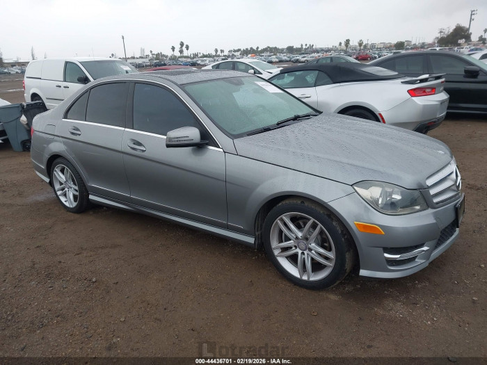 Mercedes-benz C-klasse 2013 VIN WDDGF4HBXDA869821