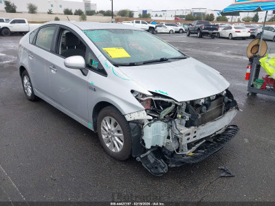 Toyota Prius 2015 JTDKN3DP5F3067641