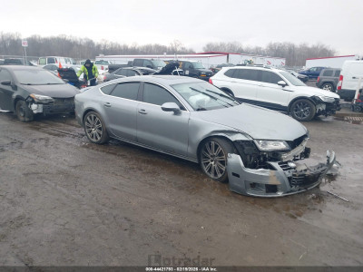 Audi A7 2014 WAUWMAFC8EN012300