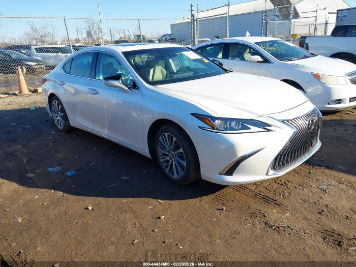 Lexus ES 2019 VIN 58ABZ1B17KU016612