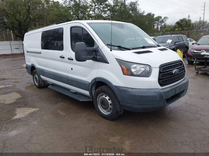 Ford  2018 VIN 1FTYE2YM0JKB42135