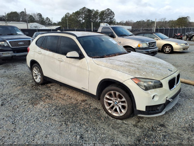 BMW X1 2015 WBAVL1C51FVY25628
