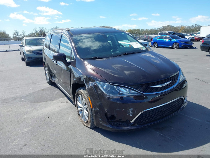 Chrysler Pacifica 2017 VIN 2C4RC1BG8HR527090