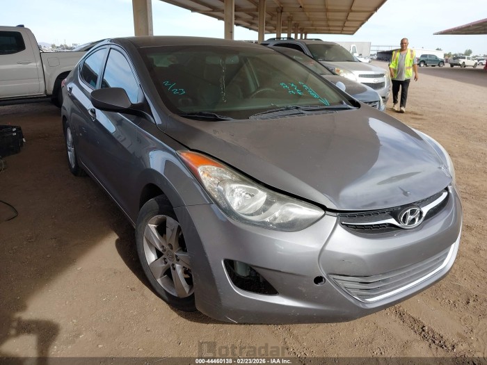 Hyundai Elantra 2013 VIN 5NPDH4AE1DH284727