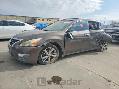 Nissan Altima 2015 1N4AL3AP8FN305983