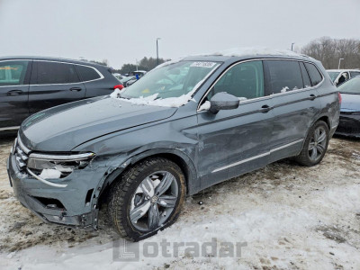 Volkswagen Tiguan 2018 3VV4B7AXXJM075644