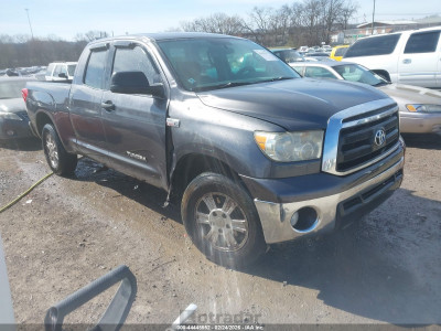 Toyota Tundra 2011 5TFRY5F19BX111847