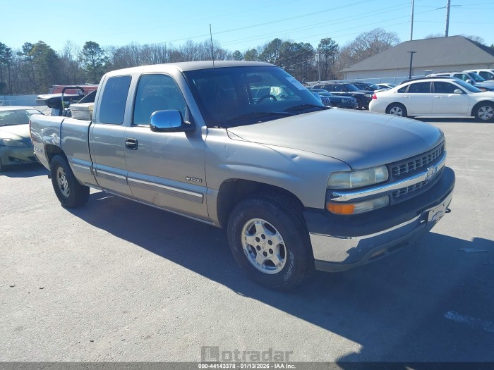 Chevrolet Silverado 2000 VIN 1GCEK19T4YE207167