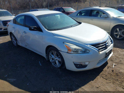 Nissan Altima 2015 1N4AL3APXFC279849