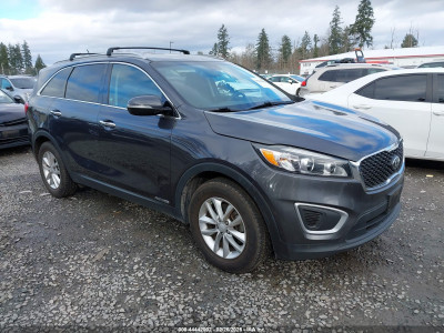 Kia Sorento 2017 5XYPGDA58HG334357