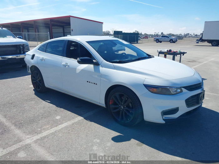 Chevrolet Malibu 2018 VIN 1G1ZD5ST3JF261520
