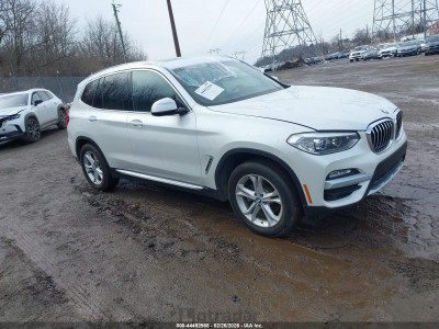 BMW X3 2019 5UXTR9C57KLE14569