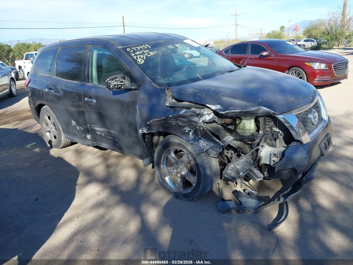 Nissan Pathfinder 2014 VIN 5N1AR2MM5EC666212