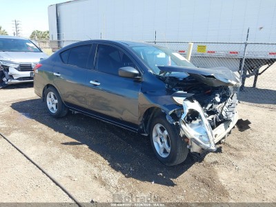 Nissan Versa 2015 3N1CN7AP8FL920153