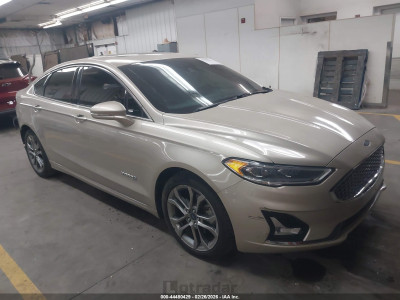 Ford Fusion 2019 3FA6P0RU5KR235675