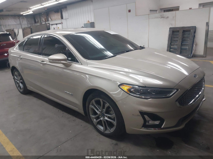 Ford Fusion 2019 VIN 3FA6P0RU5KR235675