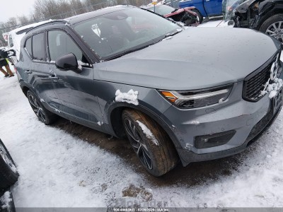 Volvo Xc40 2019 VIN YV4162XZ9K2003874